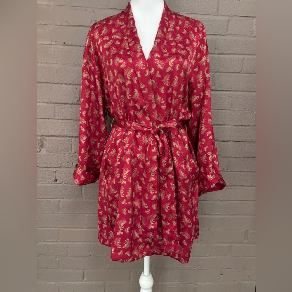 Victoria’s Secret vintage red & gold print robe
